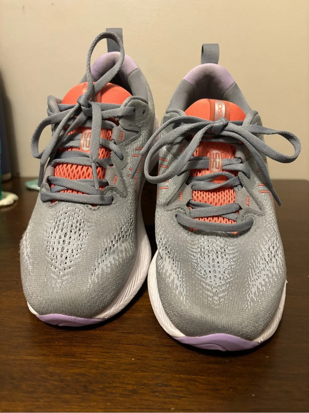 Asics Women's Gel Cumulus 25 Gray Running Shoes with Pink and Purple Accents - Picture 4 of 5